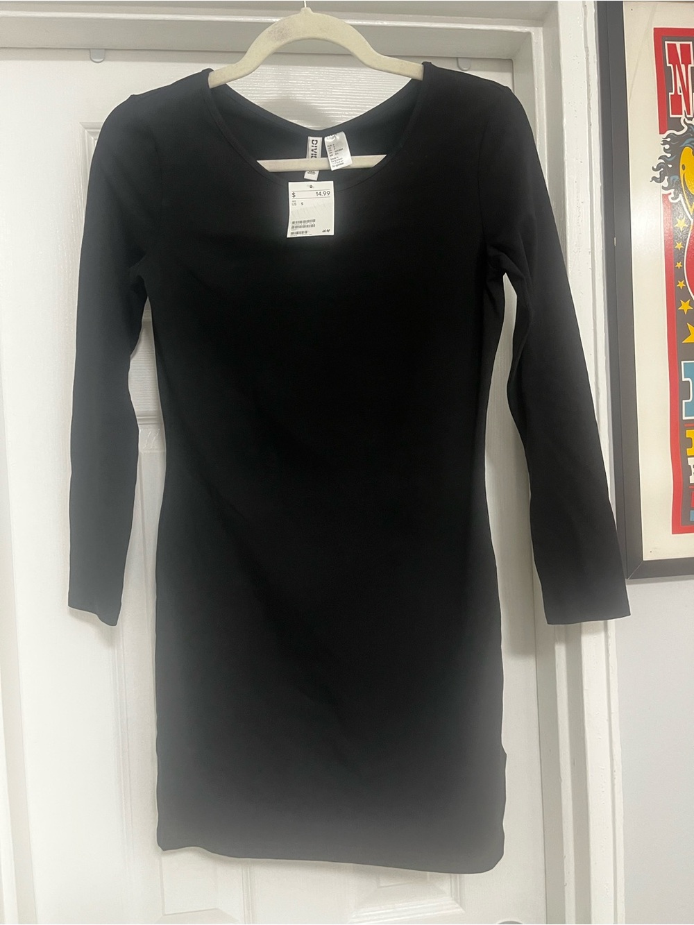 Divided Black Long-Sleeve Scoop Neck Body-con Dress